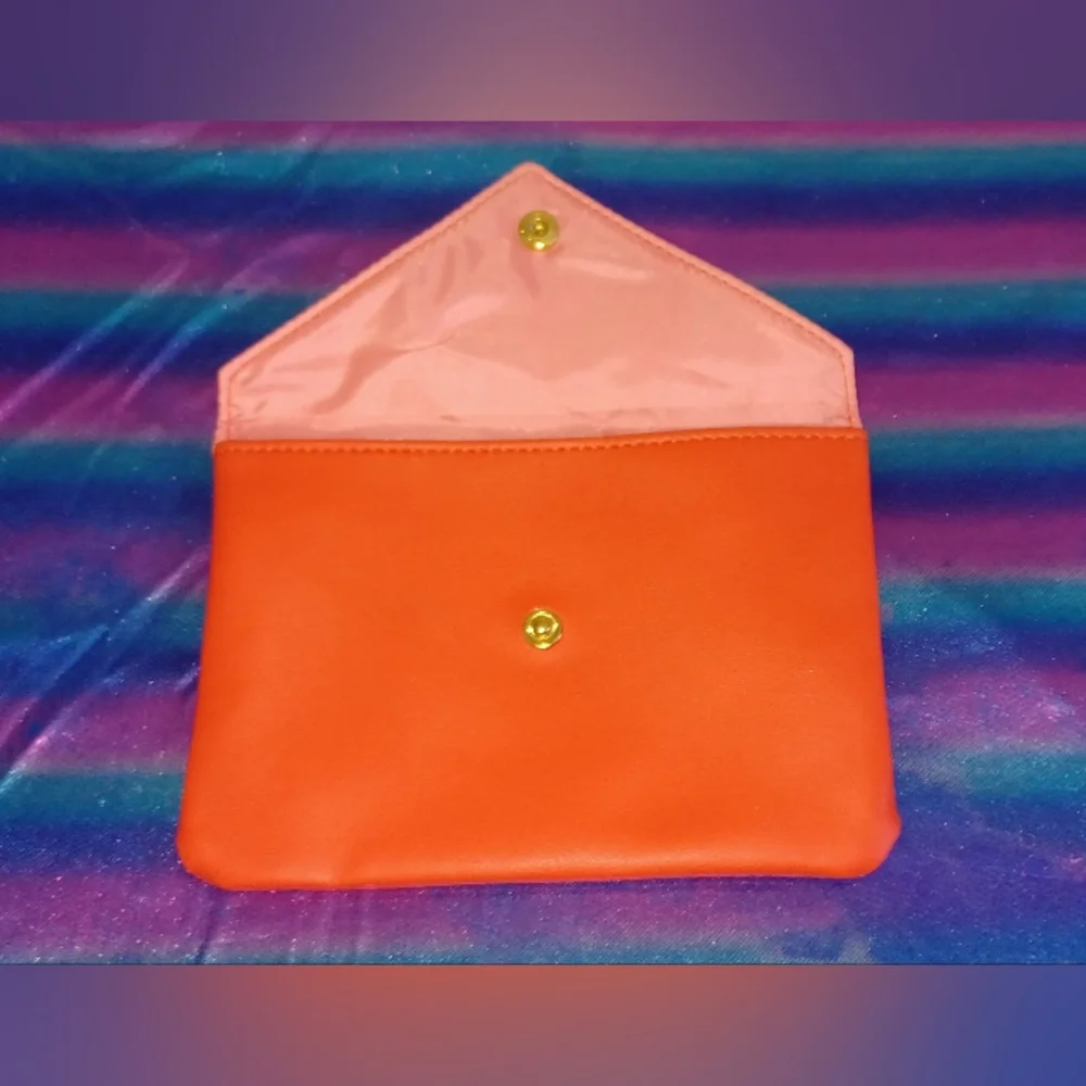 Valentine's Red Ipsy Make-Up Bag